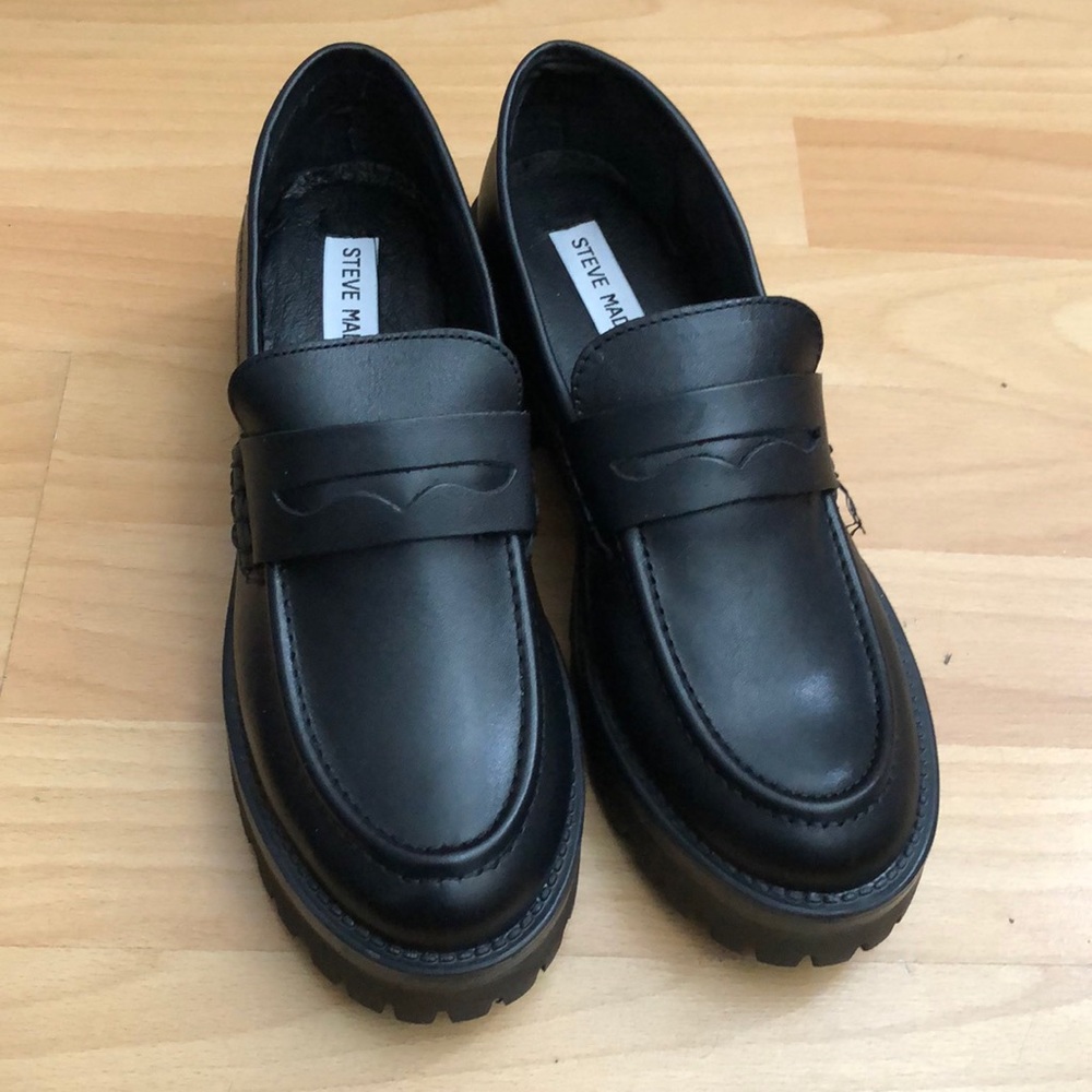 SOLD!!!! Leather platform loafers